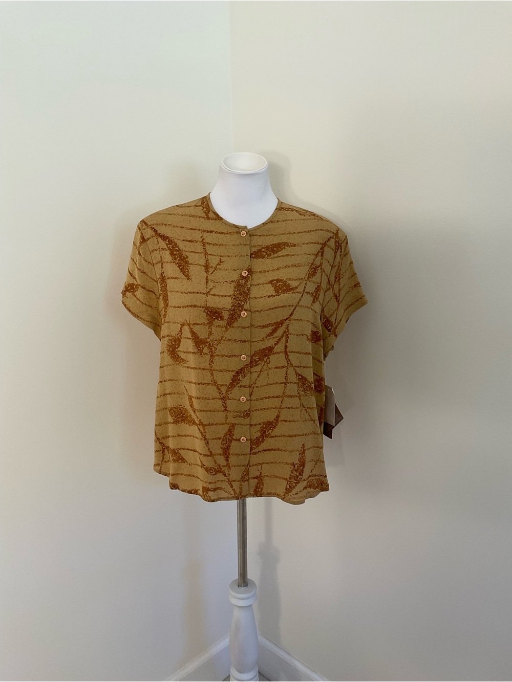NWT Jones New York Tan And Brown Botanical-Print Short Sleeve Silk Blouse